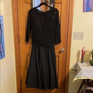 Brand new - Jessica Howard Black Sequin Long Sleeve Dress - for the holidays!